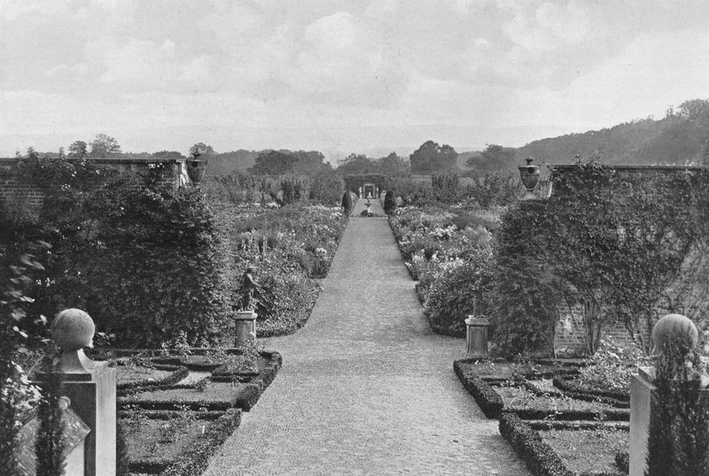 Tyninghame: o jardim murado de Charles Latham
