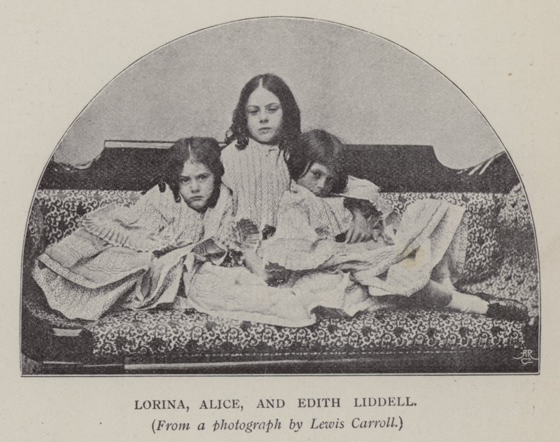 Lorina, Alice e Edith Liddell (foto a p/b) de Charles Lutwidge Dodgson