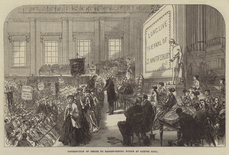 Distribuição de prêmios aos alunos de escolas irregulares no Exeter Hall de Sir John Charles Robinson