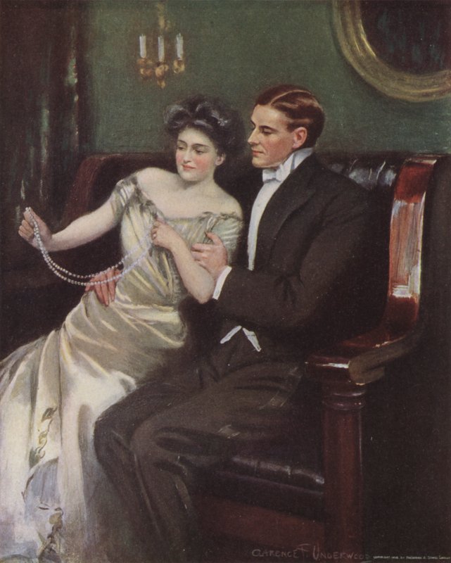 Mulher, recebendo, pérola, colar, presente de Clarence F. Underwood