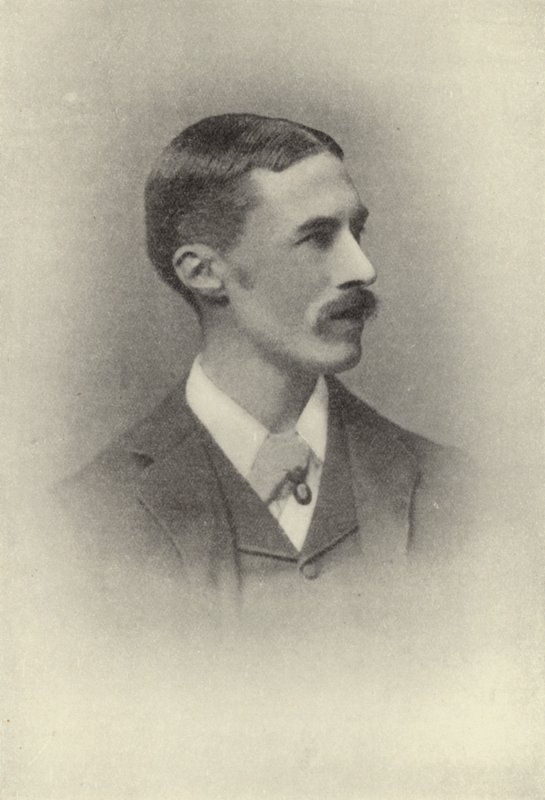 A E Housman, em Londres 1896 (foto a p/b) de English Photographer