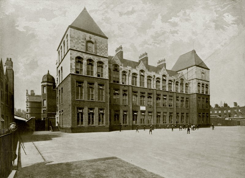 A Famous London Board School (foto a p/b) de English Photographer
