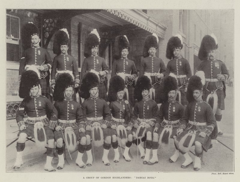 Um grupo de Highlanders de Gordon, meninos de Dargai de English Photographer