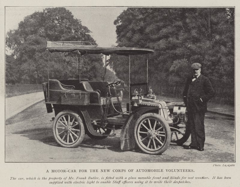 Um automóvel para o novo corpo de voluntários do automóvel de English Photographer