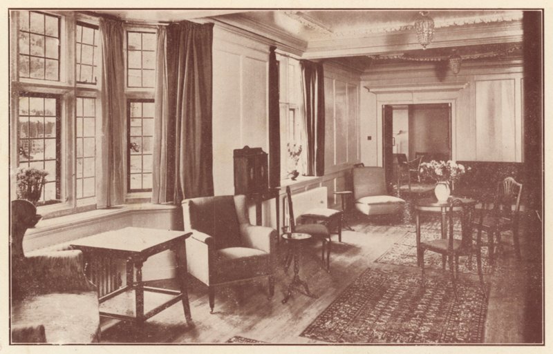 Uma sala comum no Crosby Hall, Cheyne Walk de English Photographer