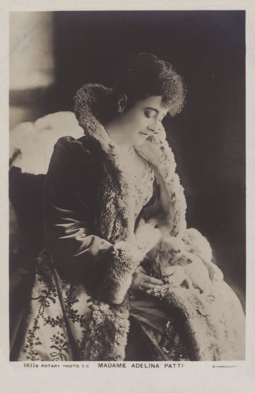 Adelina Patti, soprano italiana coloratura de English Photographer