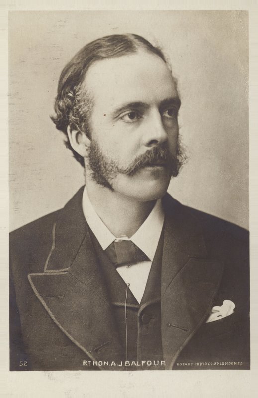 Arthur Balfour de English Photographer