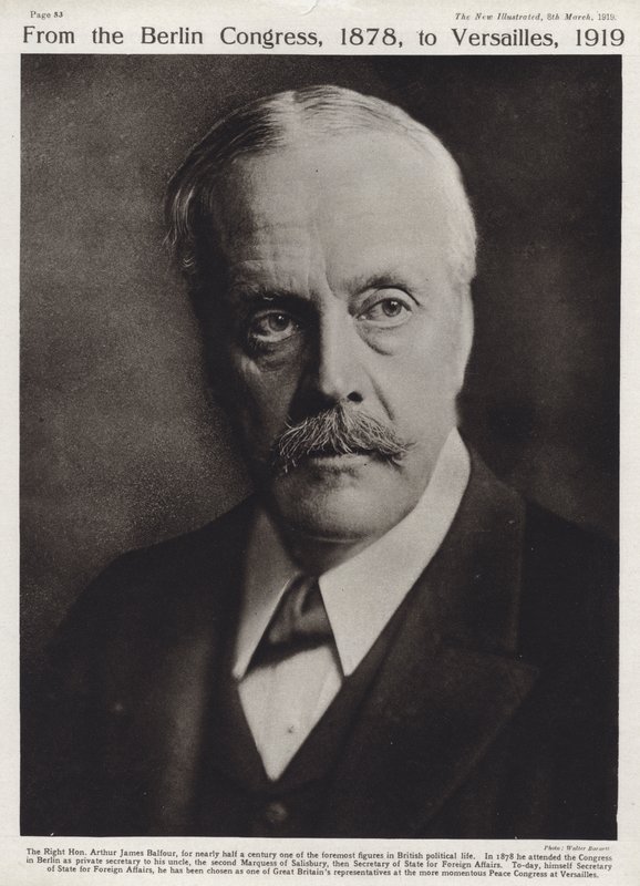 Arthur Balfour, político conservador britânico e primeiro-ministro (foto a p/b) de English Photographer