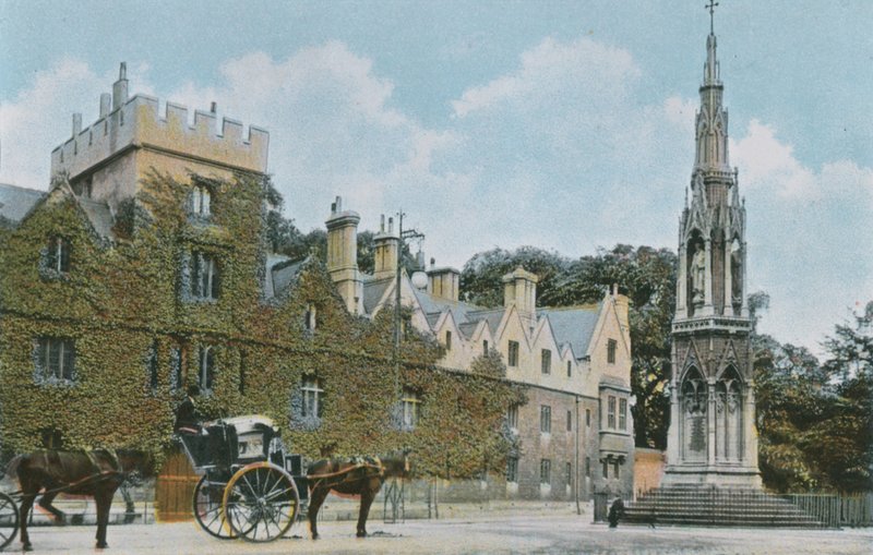 Colégio Balliol e Memorial dos Mártires de English Photographer