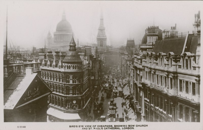 Vista olho pássaros, de, cheapside, mostrando, arco, igreja, e, st, pauls, catedral, londres de English Photographer