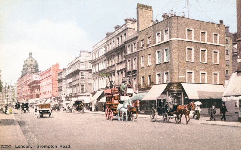 Brompton Road, em Londres (foto colorida) de English Photographer