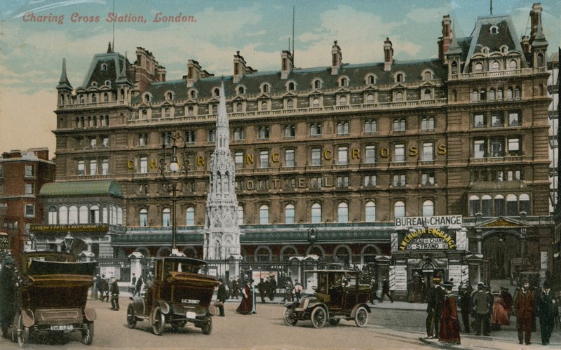 Charing Cross Hotel, em Londres. Postal enviado em 16 de dezembro de 1913. de English Photographer