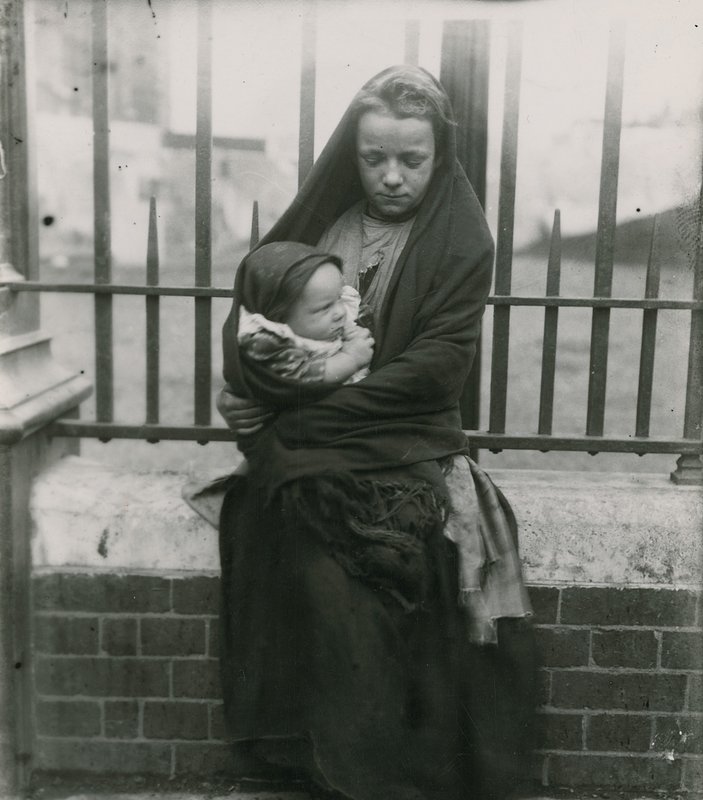 Pobreza infantil, Londres de English Photographer