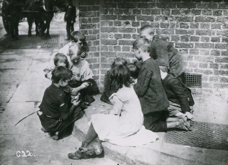 Pobreza infantil, Londres de English Photographer