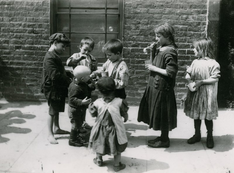 Pobreza infantil, Londres de English Photographer