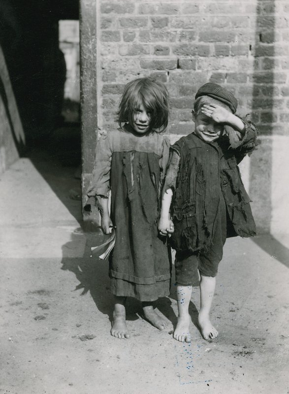 Pobreza infantil, Londres de English Photographer