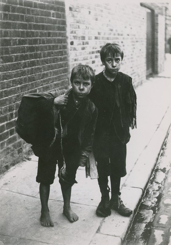 Pobreza infantil, Londres de English Photographer