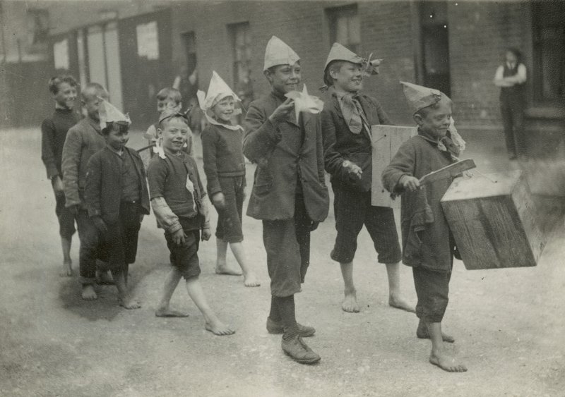 Pobreza infantil, Londres de English Photographer