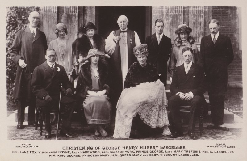 Batismo de George Henry Hubert Lascelles de English Photographer