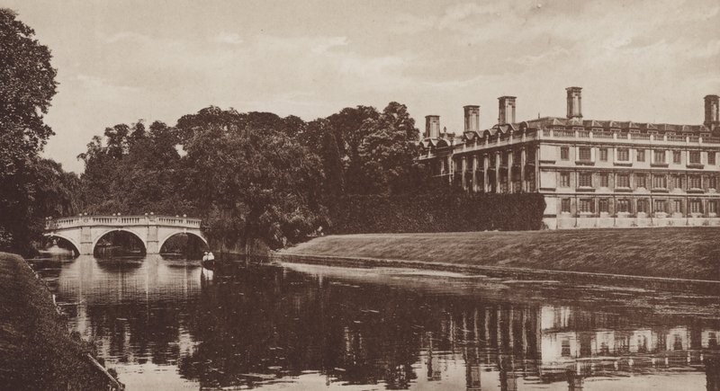 Clare College and Bridge, Cambridge (foto a p/b) de English Photographer