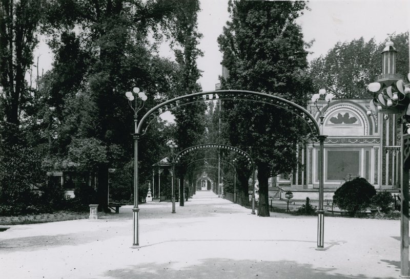Cremorne Gardens; Londres: Centre Walk de English Photographer