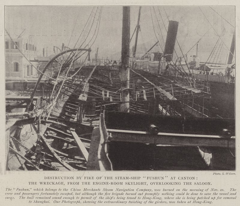 Destruição por fogo do navio a vapor Fushun em Canton, os destroços, da clarabóia da Engine-Room, com vista para o Saloon de English Photographer