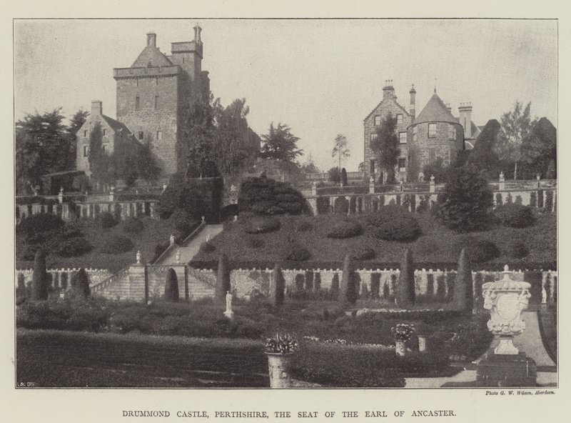 Drummond Castle, Perthshire, o assento do conde de Ancaster de English Photographer