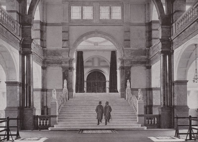 Hall de entrada da Universidade de Londres de English Photographer