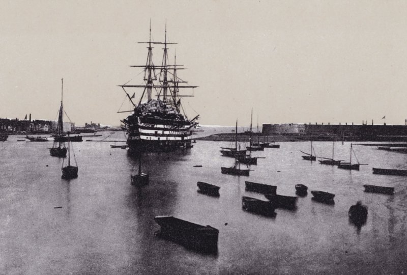 Porto de Entrada Portsmouth Harbour (foto a p/b) de English Photographer