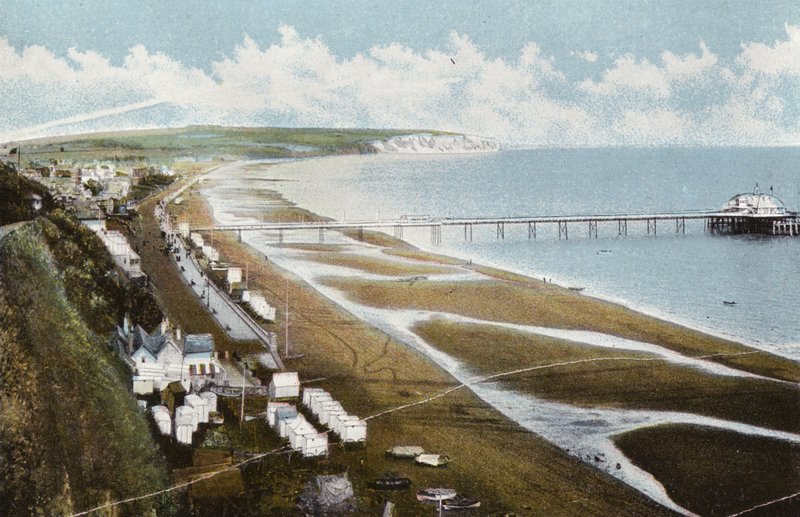 Esplanade, Sandown e Culver Cliff de English Photographer