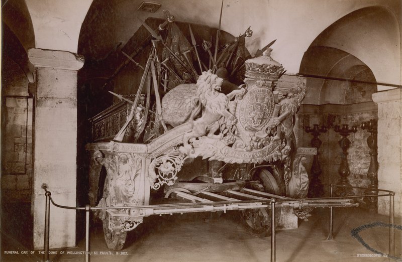 Carruagem funerária do Duque de Wellington de English Photographer