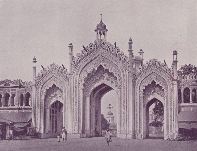 Bazar de Husainabad de Gateway, Lucknow de English Photographer