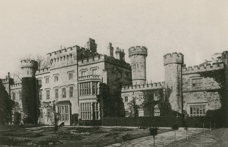 Castelo de Hawarden de English Photographer