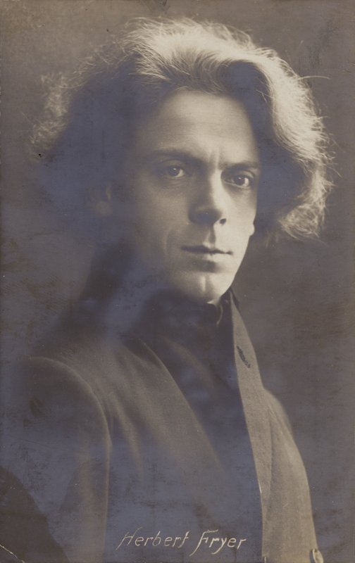 Herbert Fryer, compositor e pianista inglês (1877-1957) de English Photographer