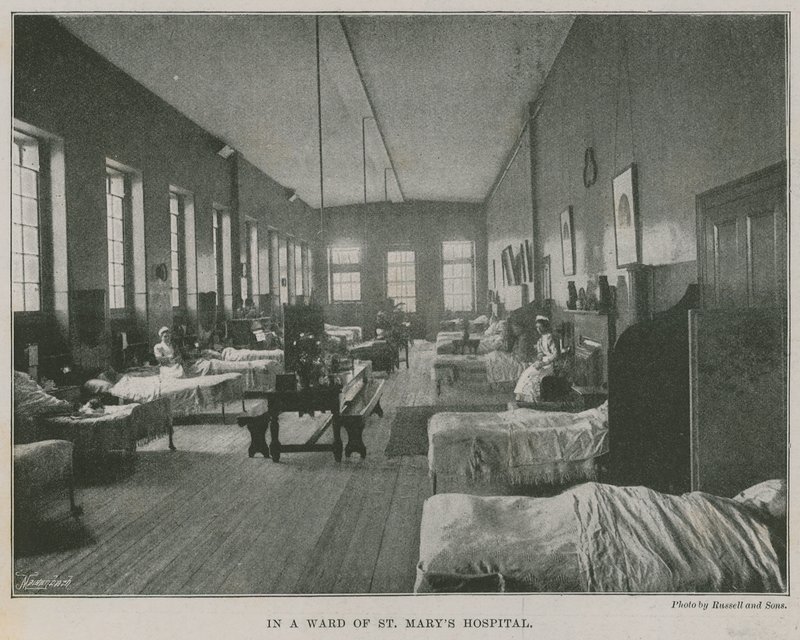 Em uma ala do Hospital St Marys, em Londres de English Photographer
