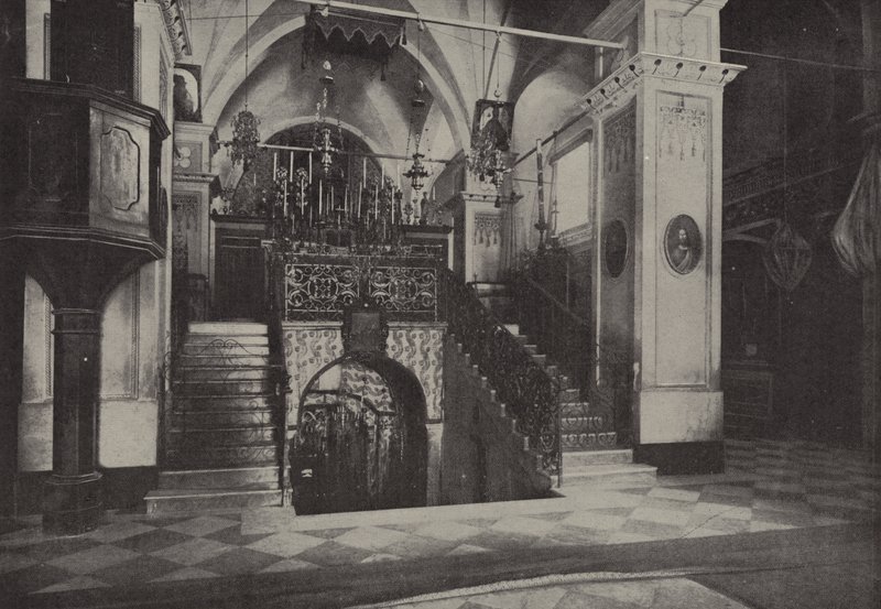 Interior Latina Igreja da Anunciação, Nazaré, em pé sobre o local da casa de José de English Photographer
