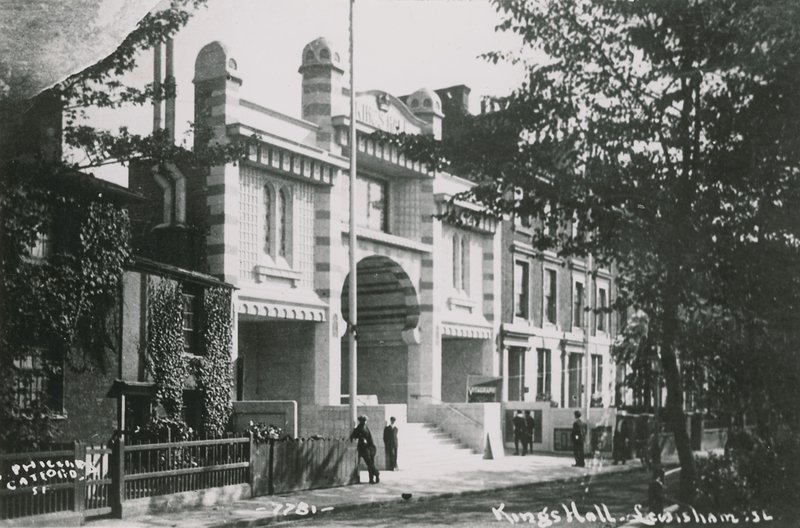 Kings Hall, Lewisham, Essex de English Photographer