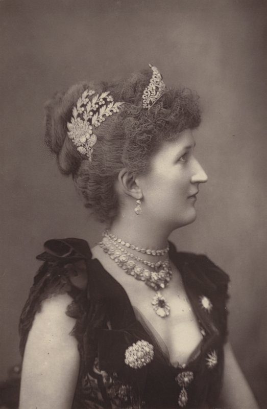 Lady Carew de English Photographer