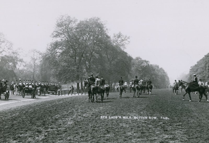 Ladys Mile, linha podre, Hyde Park, Londres de English Photographer