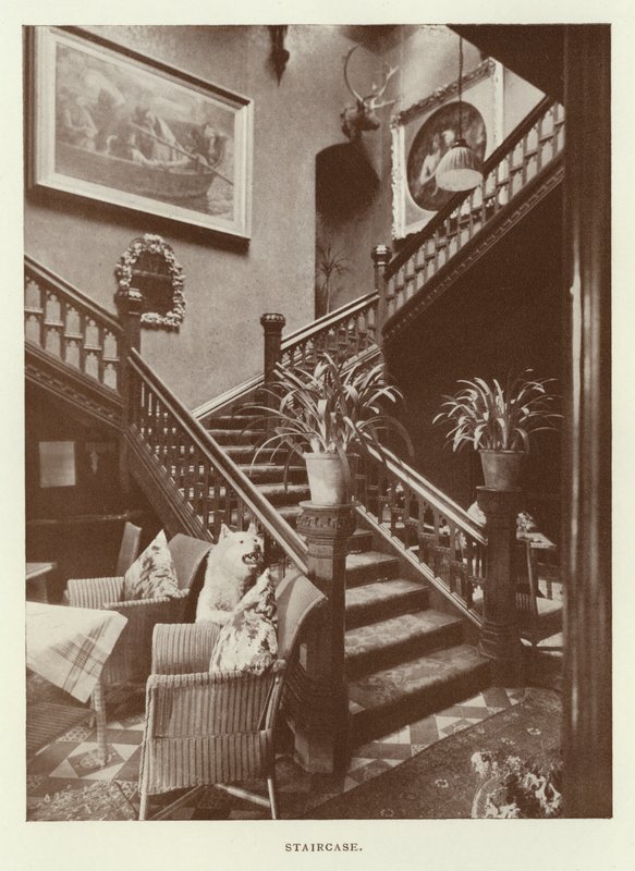 Hotel Levens: Escadaria (foto a p/b) de English Photographer