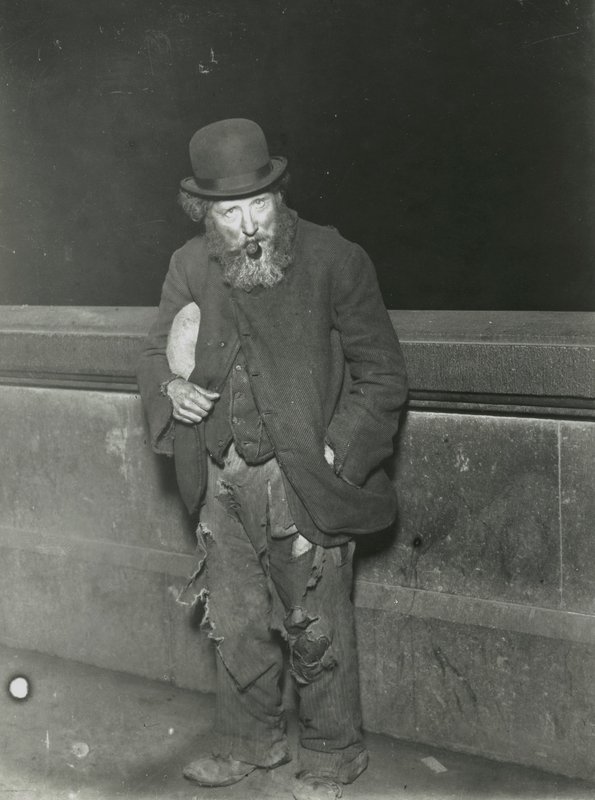 Londres, vagabundo com um cano de English Photographer