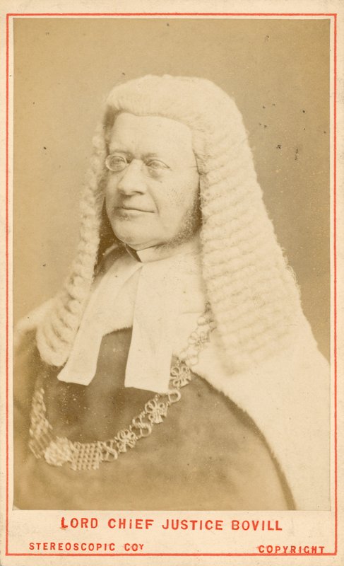 Lord Bovill, presidente da justiça de English Photographer