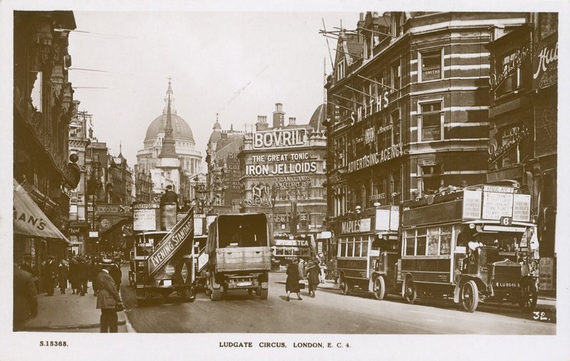 Ludgate Circus, em Londres de English Photographer