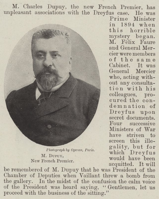 M Dupuy, novo francês Premier de English Photographer