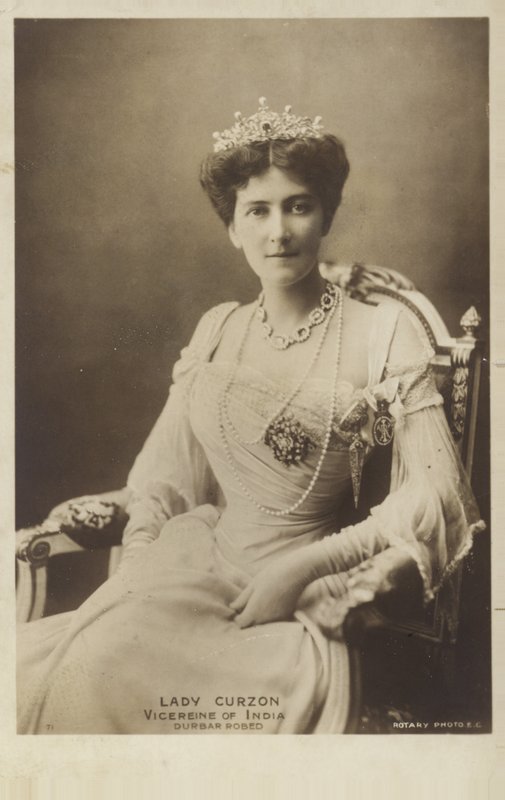 Mary Curzon de English Photographer