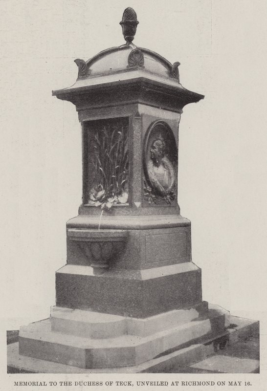 Memorial à Duquesa de Teck, revelado em Richmond em 16 de maio de English Photographer