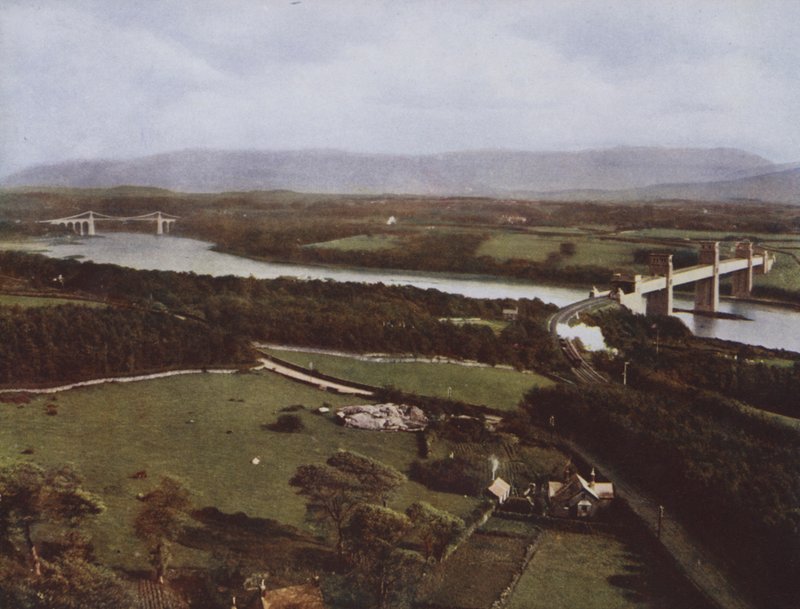 Estreito de Menai da Coluna de Anglesey de English Photographer