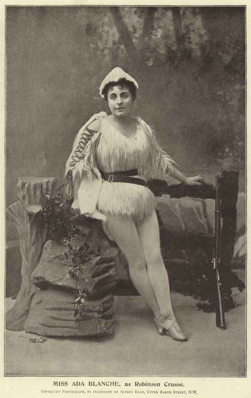 Senhorita Ada Blanche, como Robinson Crusoe de English Photographer
