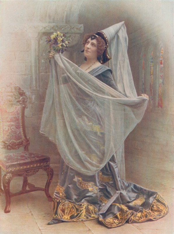 Miss Esme Beringer de English Photographer