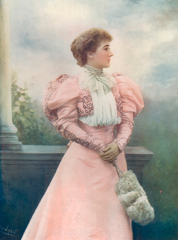 Miss Mary Moore de English Photographer